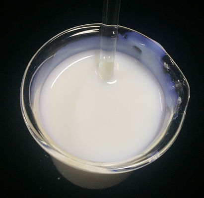 Amodimeticona e Ceteartrimonium Chloride e Trideceth-12 em produtos capilares