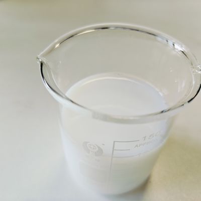 Estireno / acrilatos Copolímero hidratante líquido branco-lácteo modificador de aparência para cuidados com a pele do rosto e do corpo