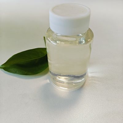 Agente de gordura de amarelo claro a branco PEG-7 Gliceril Cocoate Emoliente solúvel em água para tonificante e loção de barbear