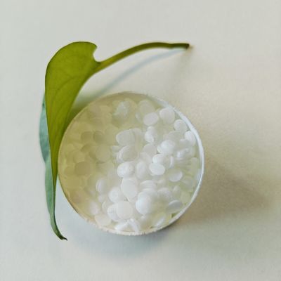 Tribehenin CAS 18641-57-1 Modificador de Reologia tem boa compatibilidade com produtos capilares