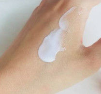 CAS 72175-39-4 PEG-20 Metil Glicose Sesquistearato Noniônico Wo Emulsionante Loção de Massagem para Pele Sensível