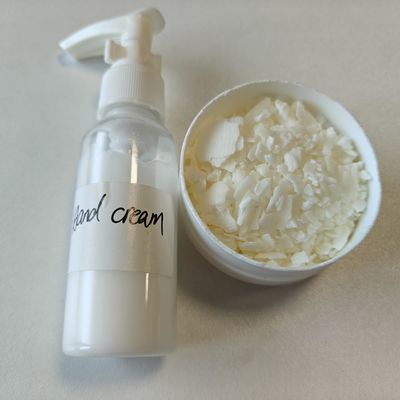 CAS 1338929-66-0 PEG-120 Trioleato de Metil Glicose Reologia Modificador Ingredientes cosméticos em bruto para lavagem corporal