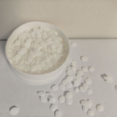 Cloreto de Behentrimónio 78-83% Surfactante catiônico ativo para alimentação cosmética